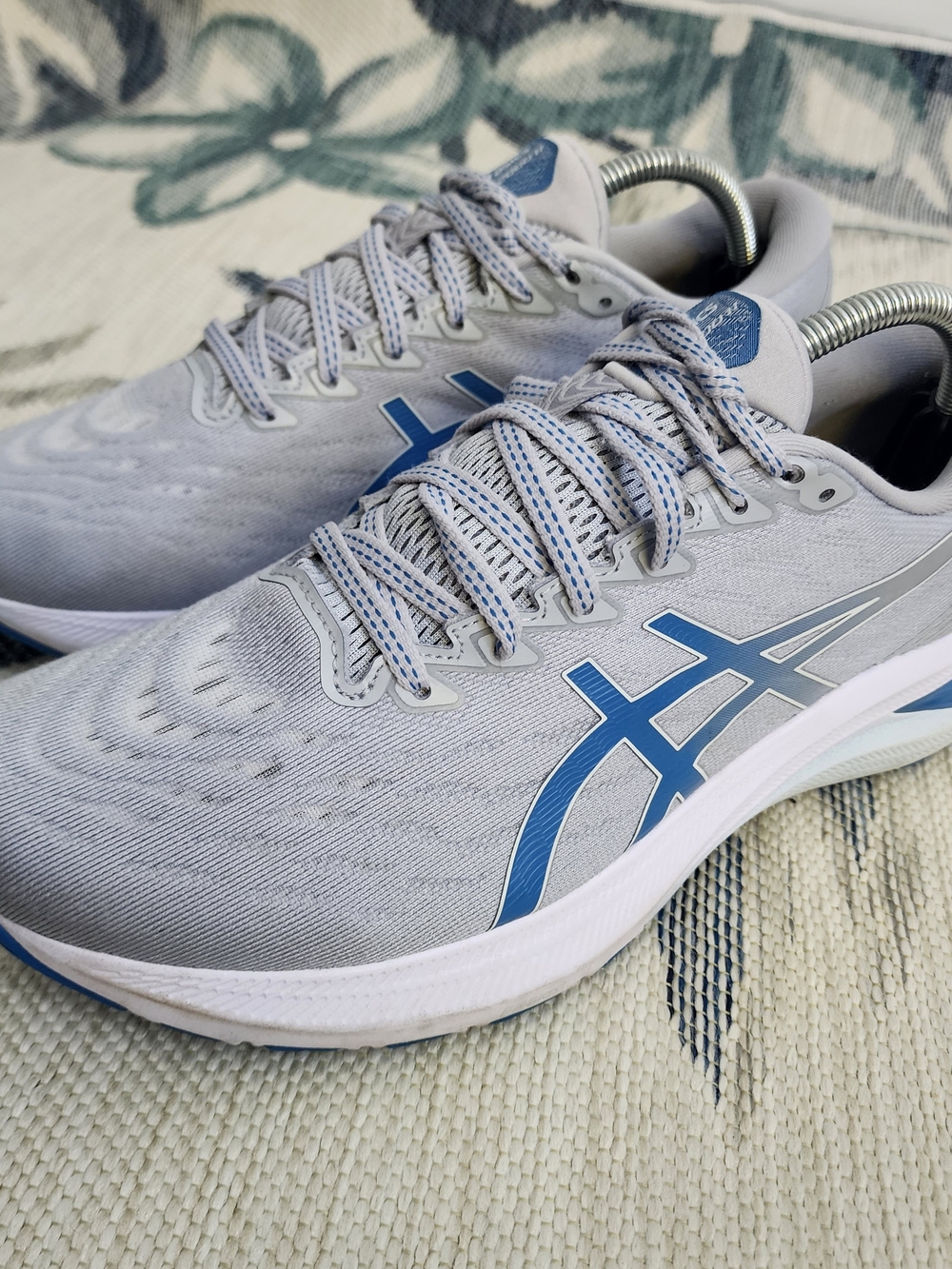 Asics Women's GT-2000 11 running shoe Piedmont Grey Reborn Blue Sz 10.5 Wide